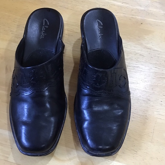 Clarks Black Leather Loafers for Women - Picture 1 of 3